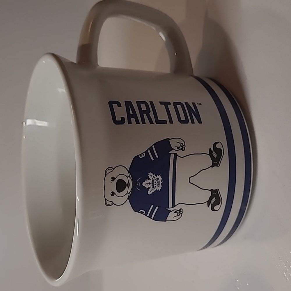 Corningware  stoneware 20oz-591ml meal Toronto maple leafs
